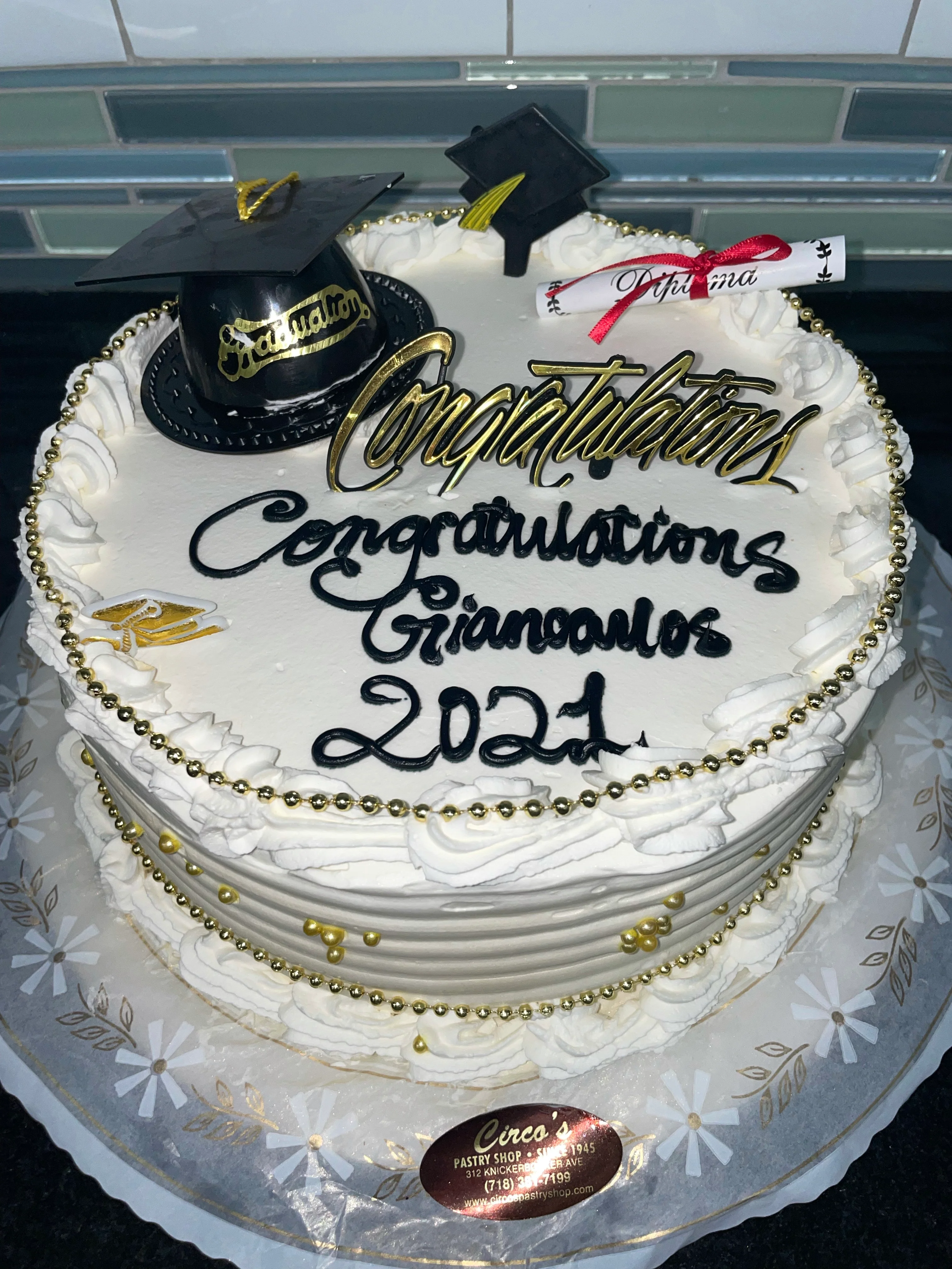 Graduation 9 inch Round Cake For Local Delivery or Curbside Pickup ONLY - Image 2